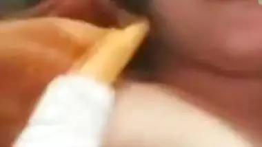 Boobs show on a video call by a hot girl viral MMS