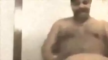 Indian daddy fucks japanese girl