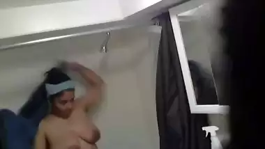 ???? Paki Bhabhi In Shower - Movies.