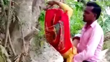 Super sexy Desi MMS outdoor sex video