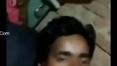 Teen with full lips and perverted guy in amateur close-up Indian video