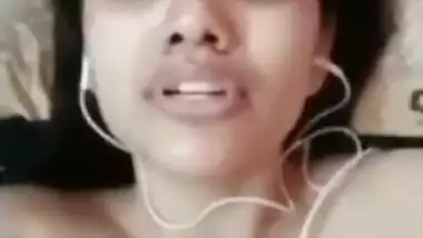 Desi beautiful girl video call fucking hard