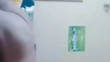 Beautiful booby Indian wife foreplay sex