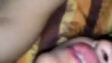 XXX sized dick penetrates Desi whore's hairy pussy for MMS home video