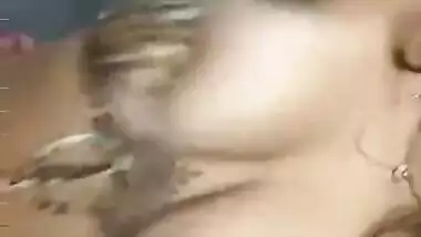 Desi Babe Bouncing her Busty Boobs till Nipples Pop Out