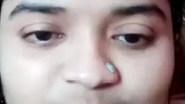 Chubby bhabhi viral big boobs showing on live cam