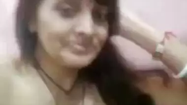 Hot Indian Milf Nude show on a live video call goes viral