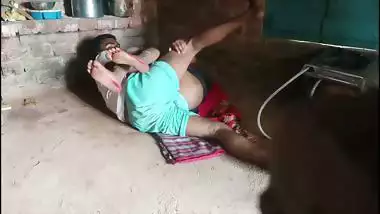 Hot village bhabhi sex in saree viral incest xxx
