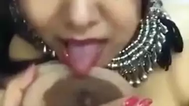 Hot milky bhabi showing her nude body