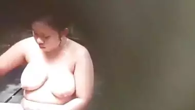 Chubby woman Huge Naked Boobs n Tits caught while bathing