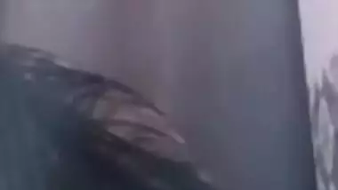 Sexy hotty cleaning vagina movie captured by her boyfriend