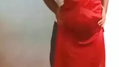 Horny Bhabhi Ke Se Sath Romance