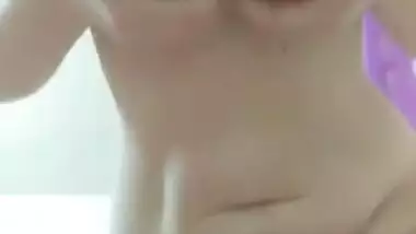 Indian Horny Woman Masturbating Juice Boobs