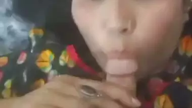 The big milf enjoys Punjabi sex with his young lover