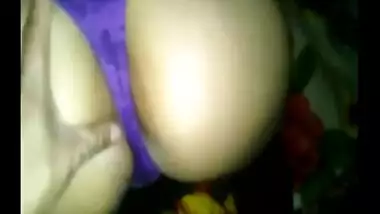 Sexy Indian college girl hot sex video sucking cock