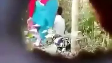 Desi lover fucking outdoor