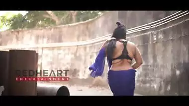Wwsxxxx - Desi Bhabi Big Navel Show Hot Photoshoot indian porn mov