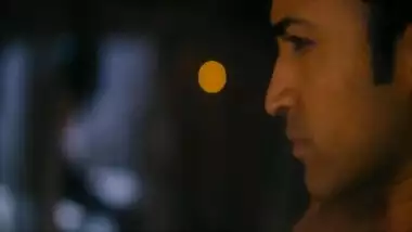 Hot Indian actress Karishma Ahluwalia bares it all