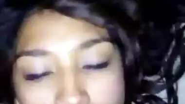 Sexy NRI paki Girl Bathing