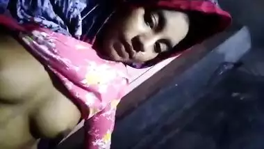 Desi Muslim Girl Showing Boobs In Bathroom Video Mms indian porn mov