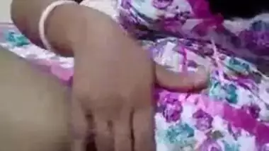 Indian College Girl Masturbation Rubbing Hairy Pussy - IndianHiddenCams.com