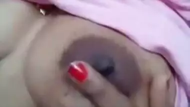 Desi girl lovely boobs