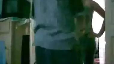 Desi xxx video of a slim college girl getting fucked by her landlord