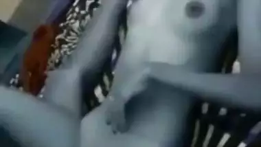 Skinny Desi girl lets boyfriend make MMS video during XXX coupling