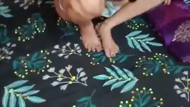 Indian neighbor bhabhi fucked by daver when husband was in duty,Hot sexy Indian bhabhi romance and hardcore sex with daver with clear Hindi audio