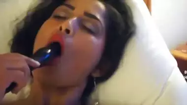 Maya rati black vibrator