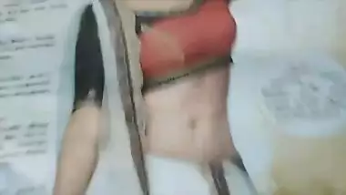 Renigunda SANJANA NAVEL EDIT
