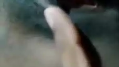 Telugu Girl fur pie show latest MMS clip