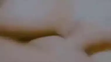 Indian girlfriend pussy pic and nude viral clip