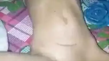 Amateur Desi slim girl sex with her cousin brother at home