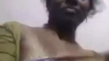 Desi Mature bhabhi 2 clips part 2