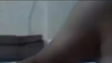 Bhabhi blowing her hubby cock