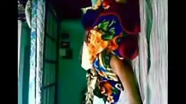 College student Divya’s best porn videos with friend