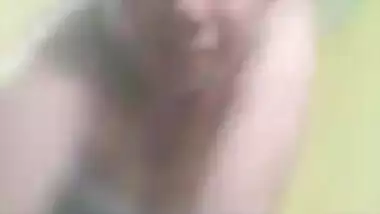 Horny Indian Bhabhi Showing Her Boobs and pussy fingering part 3