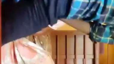 Bengali cousin sister kissing and foreplay viral sex