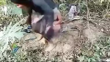 Outdoor sex video of Assamese couple caught by voyeur