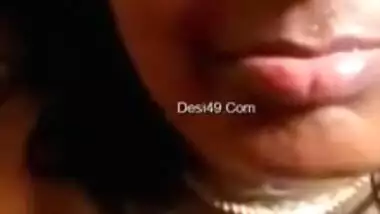 Bitch washes her chubby Desi body revealing all XXX nudity for cam