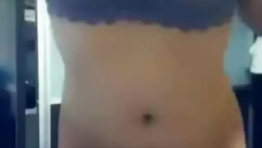 Desi XXX whore takes her flower dress off and demonstrates sex parts