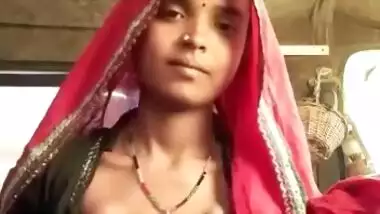 Today Exclusive- Horny Desi Bhabhi Showing Her Boobs And Masturbating Part 4