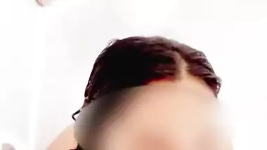 Sexy Indian Girlfriend Gets Golden Shower And Facial