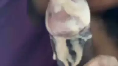 South lady licks icecream from cock in Tamil sex MMS