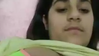 Young Indian woman has pleasing XXX boobies to show off on camera