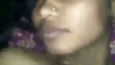 Hot mallu girl’s reaction during first sex
