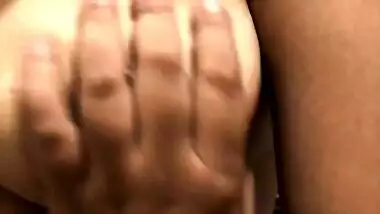 Busty Indian aunty Indian sex MMS new video