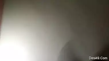 Exclusive- Desi Threesome Hubby Share Her Wife To Sex With Friend Clear Audio