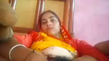 Marathi bhabhi pussy with dense hair like forest